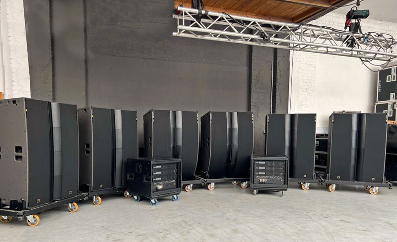 L-Acoustics L2, L2D set