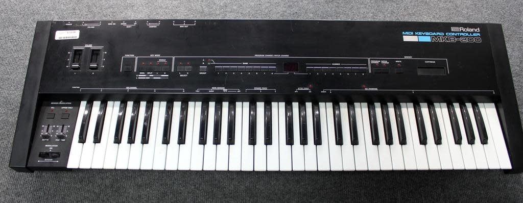 Used Roland MKB-200 MIDI Keyboard Controller