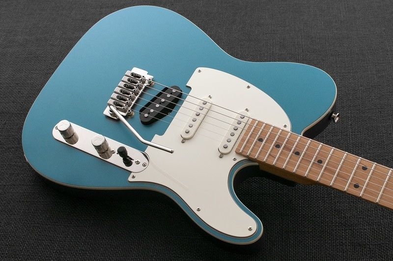 Reverend Pete Anderson Eastsider S in Satin Deep Sea Blue