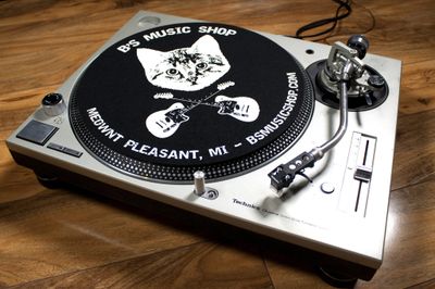 B’s Music Shop Felt Slipmat Vinyl Record