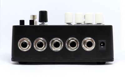 Electro-Harmonix Oceans 12 - Dual Stereo Reverb, 9.6DC-200 PSU included