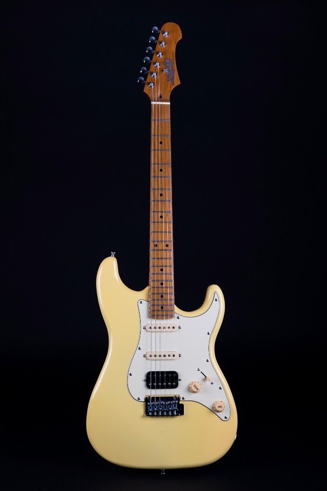 Jet Guitars JS-400 in Vintage Yellow