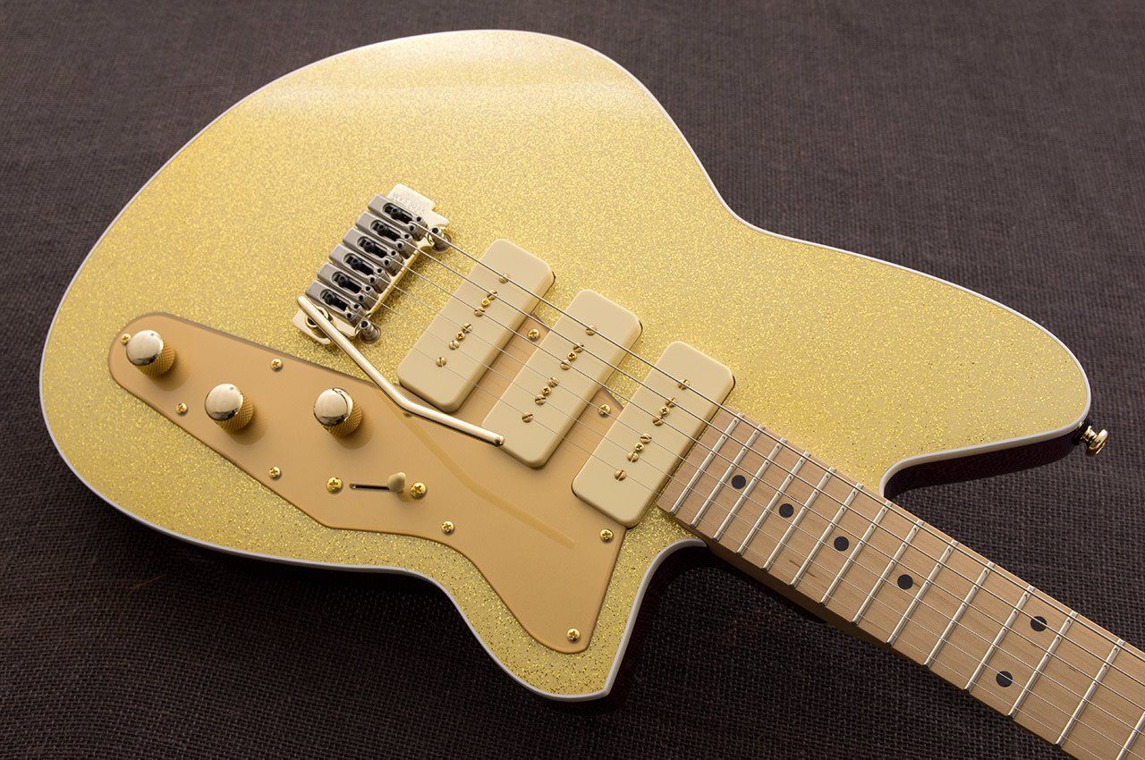 Reverend Ryan Malicsi Signature in White Gold Sparkle 2025