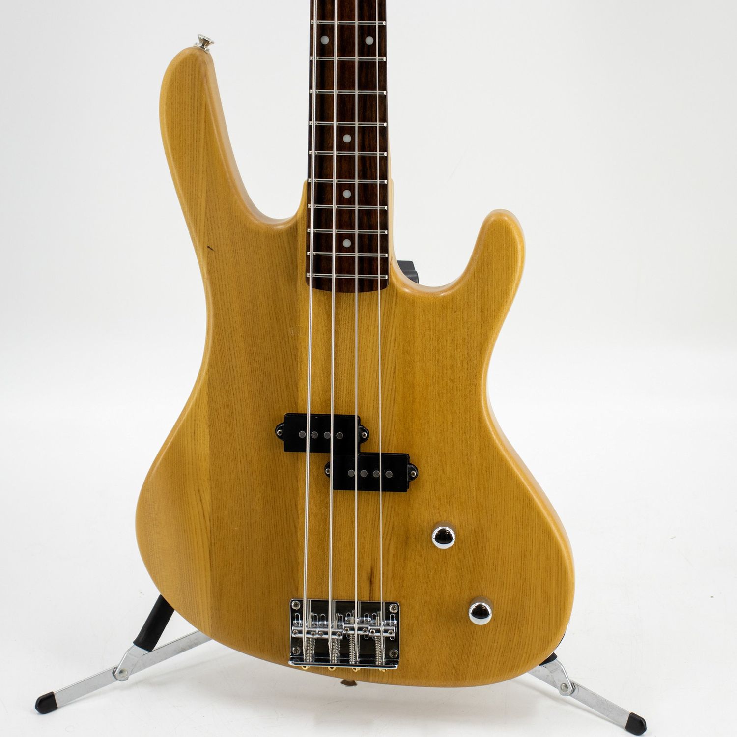 Used Washburn XB100 in Natural