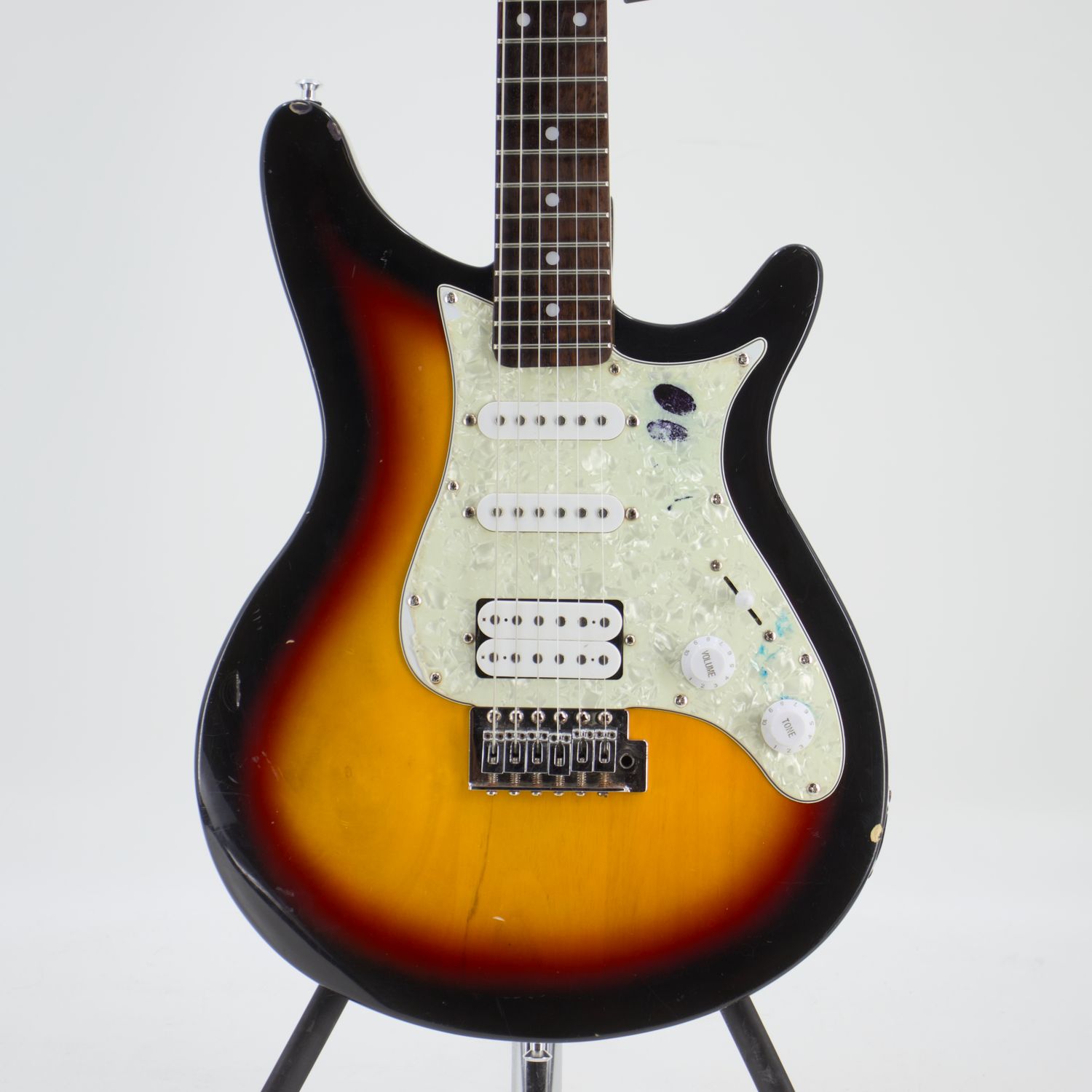 Used Rogue Rocketeer RR100 Electric Guitar HSS Tremolo – Good Condition