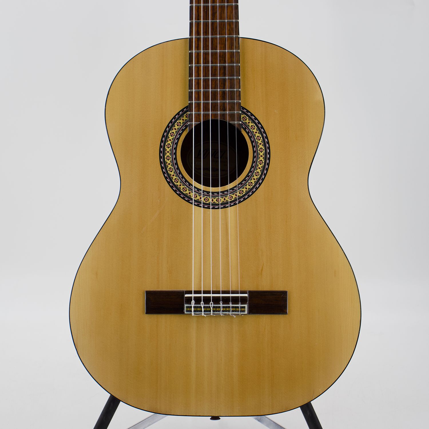 Used Vinci VC8 Natural Classical Guitar