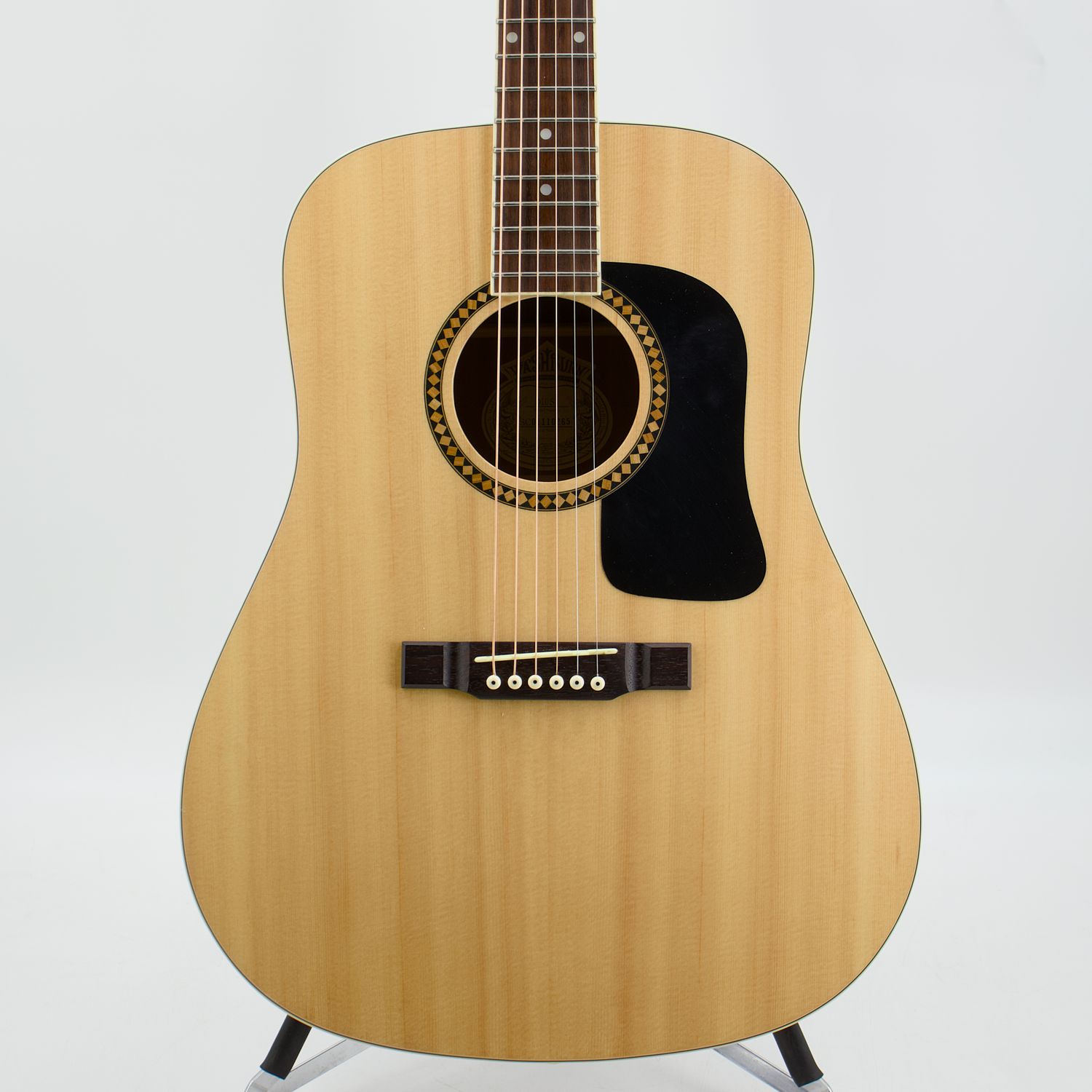 Used Washburn D10S Natural Acoustic Guitar – Very Good Condition