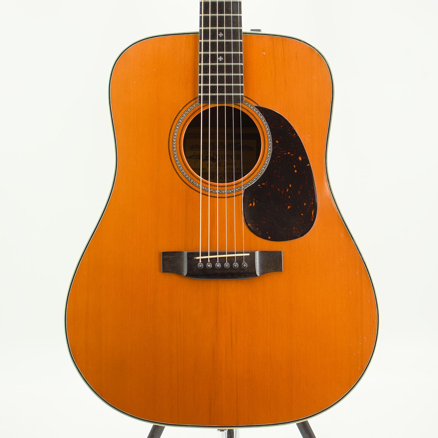 Used Alvarez Yairi DY91 Natural Acoustic Guitar w/Cedar Top Quilted Maple Back – Good Condition