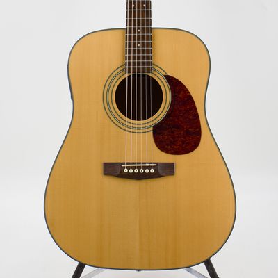 Used Cort Earth100F Natural Satin Acoustic-Electric Guitar – Very Good Condition