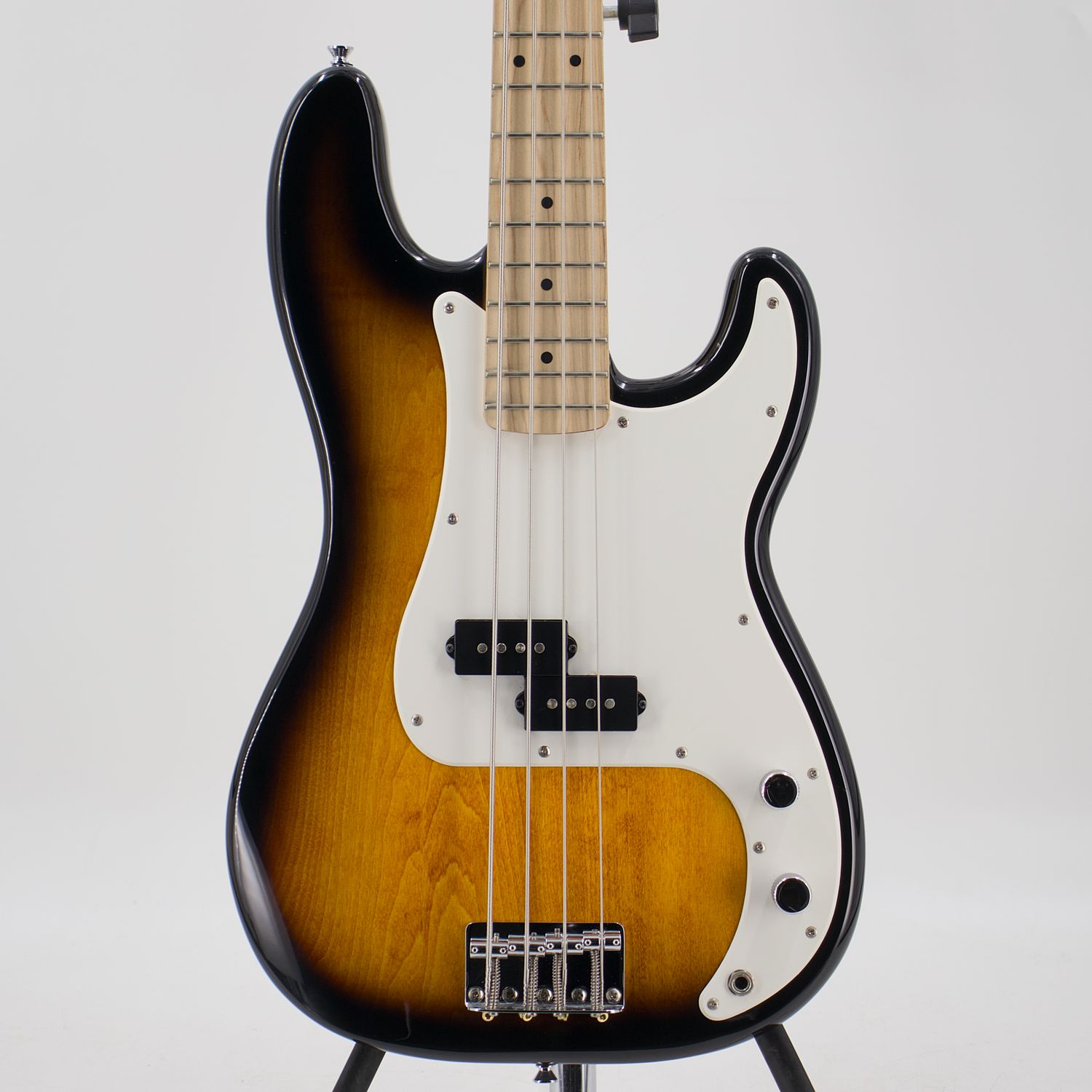 Used Squier Affinity Precision Bass 2-Color Sunburst w/Maple Fingerboard – Very Good Condition