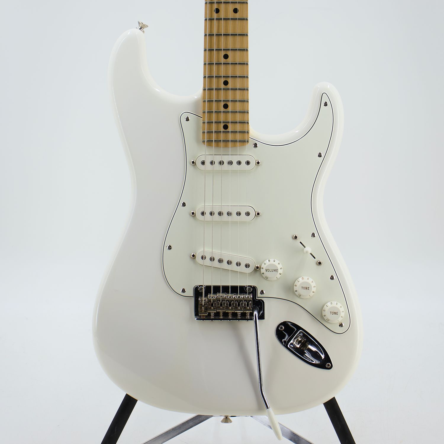 Used Fender 2019 Player Stratocaster Polar White Electric Guitar Very Good