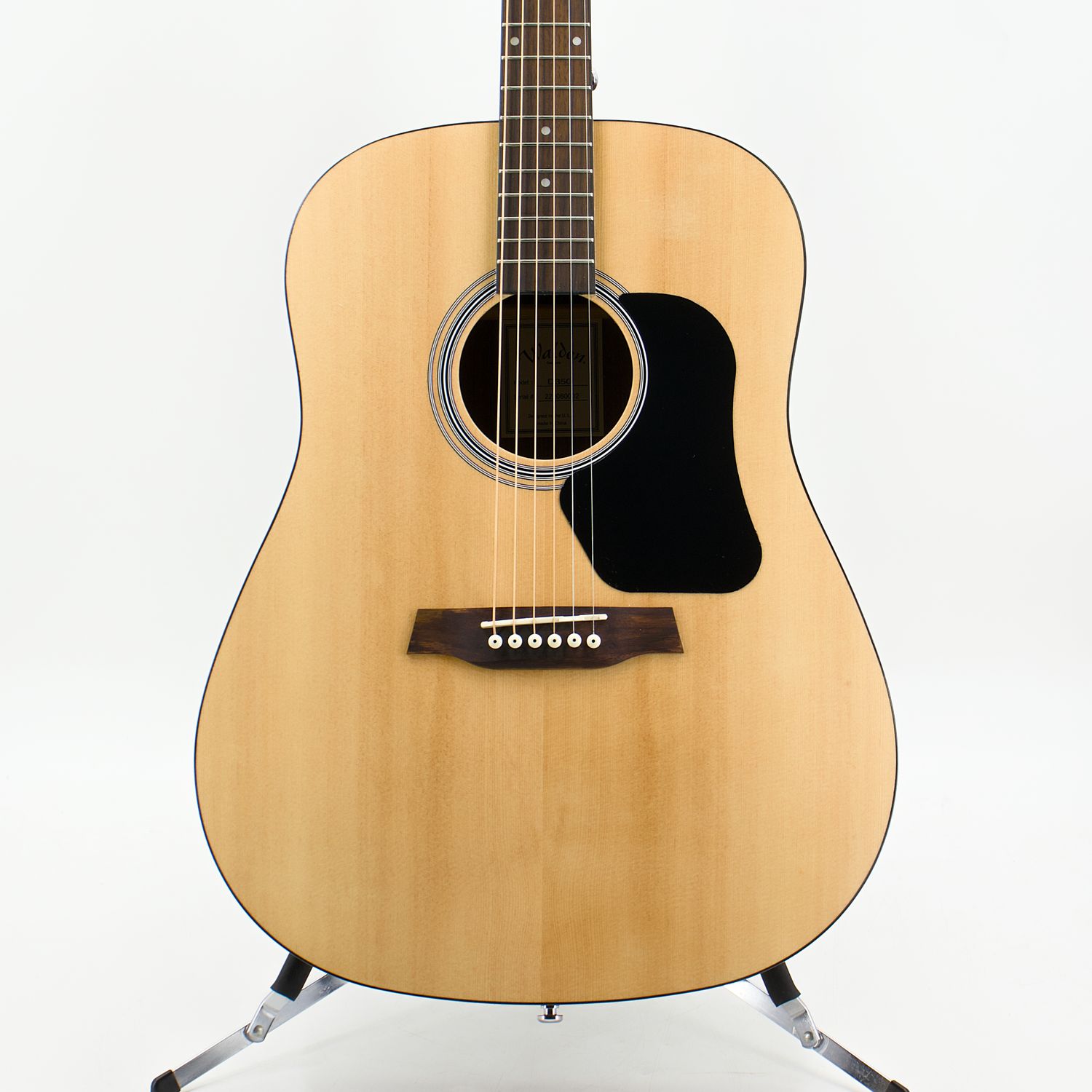 Used Walden D350 Natural Acoustic Guitar