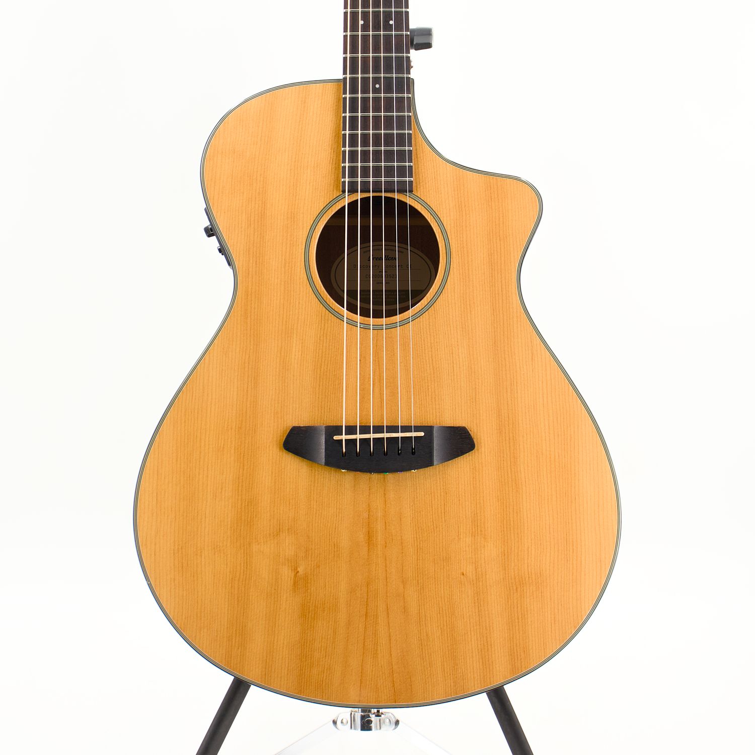 Used Breedlove Discovery Concert CE Natural Gloss Acoustic Electric Guitar