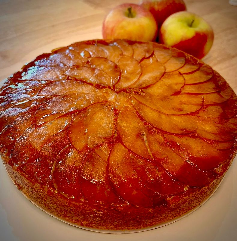 Honey-Apple Upside Down Cake (Dunbarton P/U)