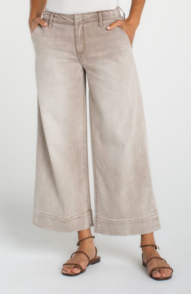 The Weekender Crop Wide Leg
