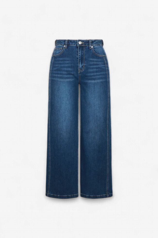 The Panel Gives its a 10 Jean