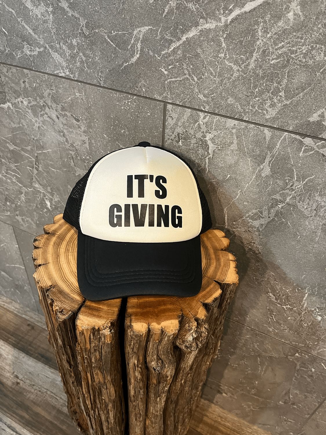 Its Giving