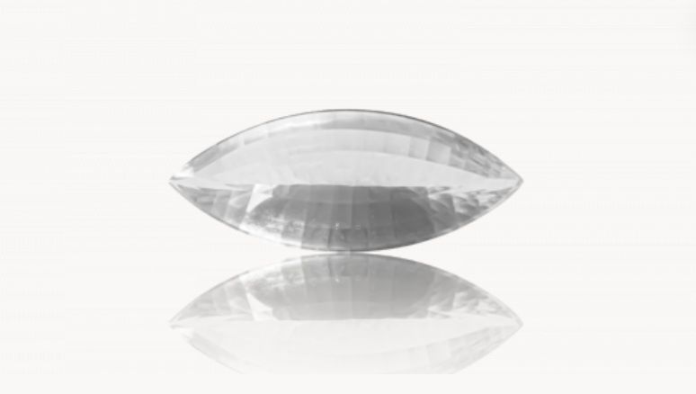 9,73 ct Quartz Cristal de roche 28,12 x 11,32 mm