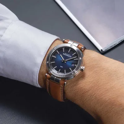 Montre "NEWPORT" - Quartz Date -  Acier, Bleu & Cuir