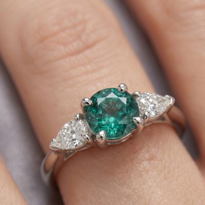 Bague Trilogie - Tourmaline Verte de Namibie & Diamants Poires
