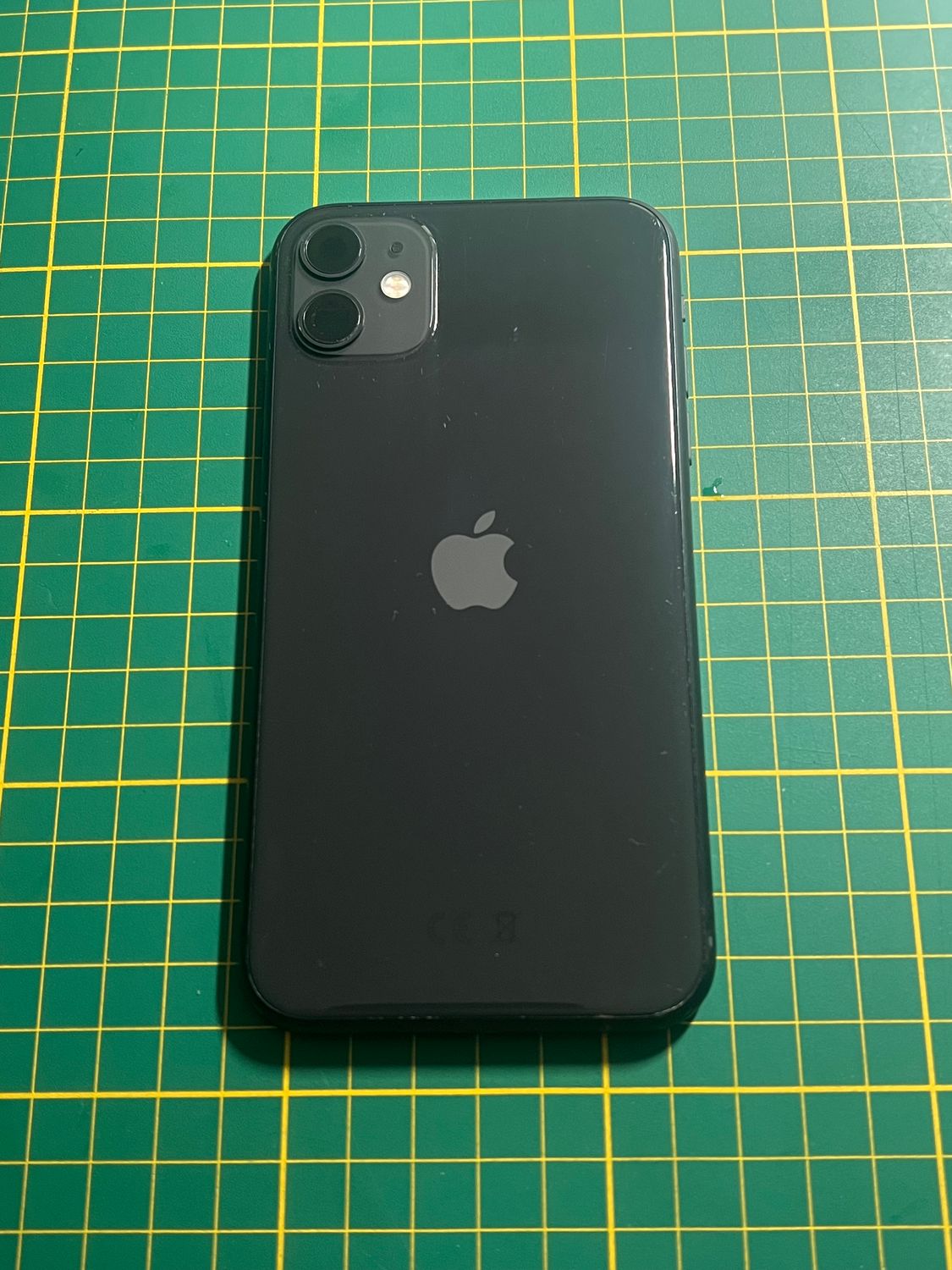 iPhone 11 Czarny korpus ORYGINALNY Z DEMONTAŻU