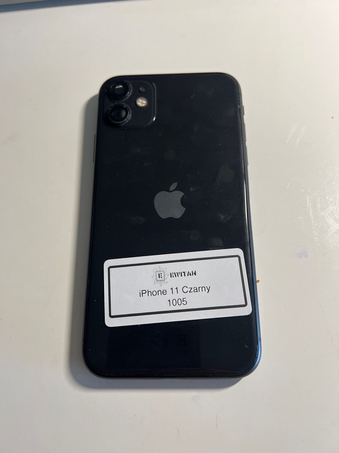 Używany iPhone 11 Czarny z blokadą iCloud