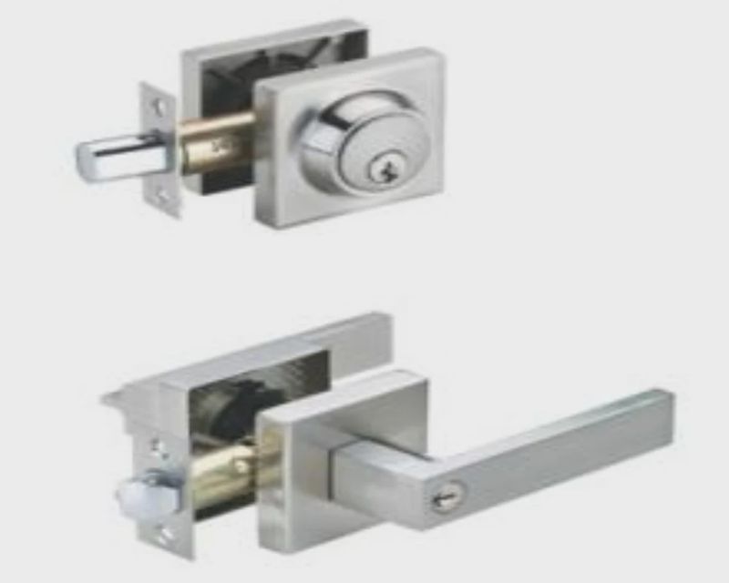 Combo Lever Lock – Chrome Square with Key
