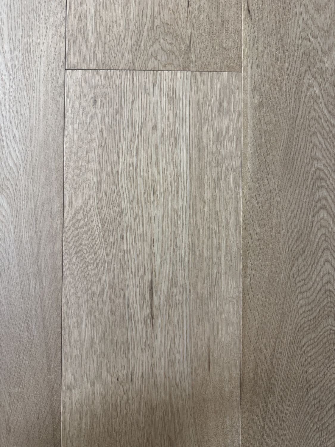 PICCADILLY PRIME WOOD AB EUROPEAN WHITE OAK/3MM VENEER/L75.39&quot;/W7.64&quot;/T14MM/7-PLY/ 24 SQF/BOX