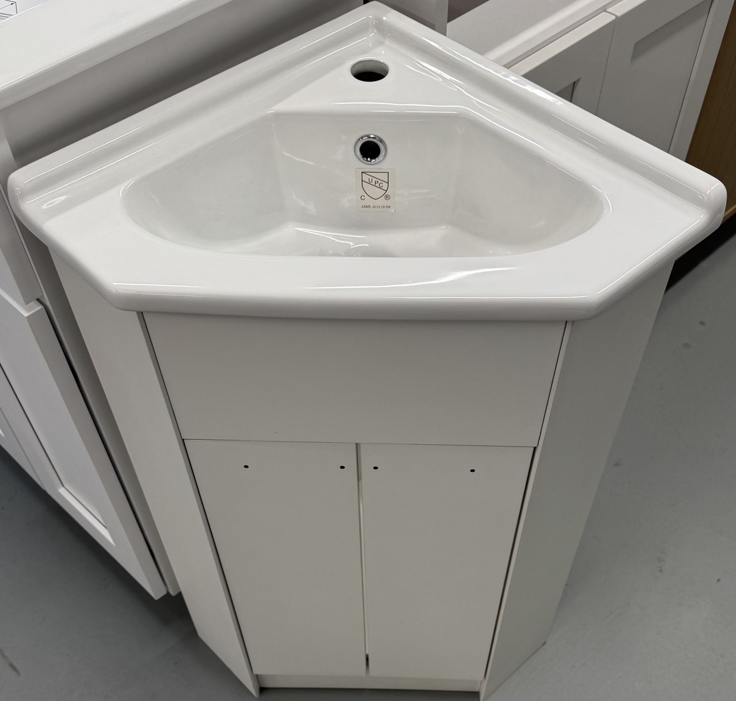 16&quot; corner vanity combo