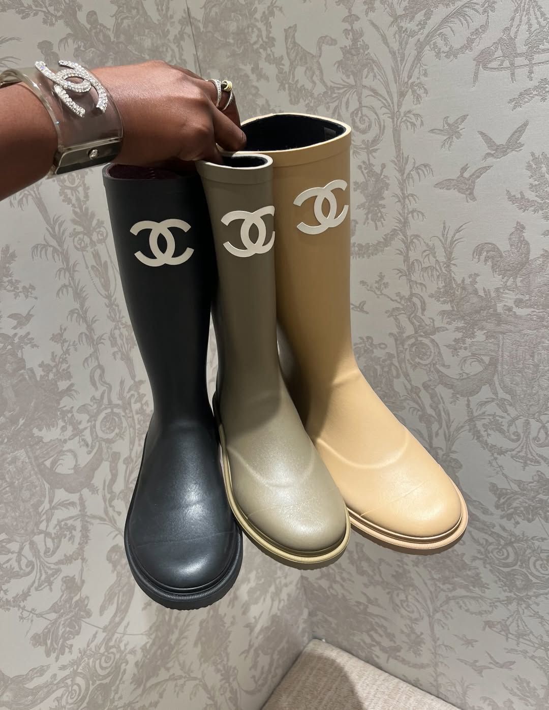The Aura Rain Boots