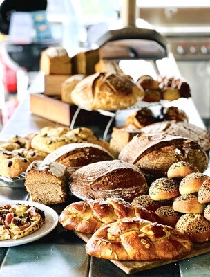 Meisterhaftes Brotbacken: Dein Weg zu Sauerteigbroten, Pizza &amp; mehr