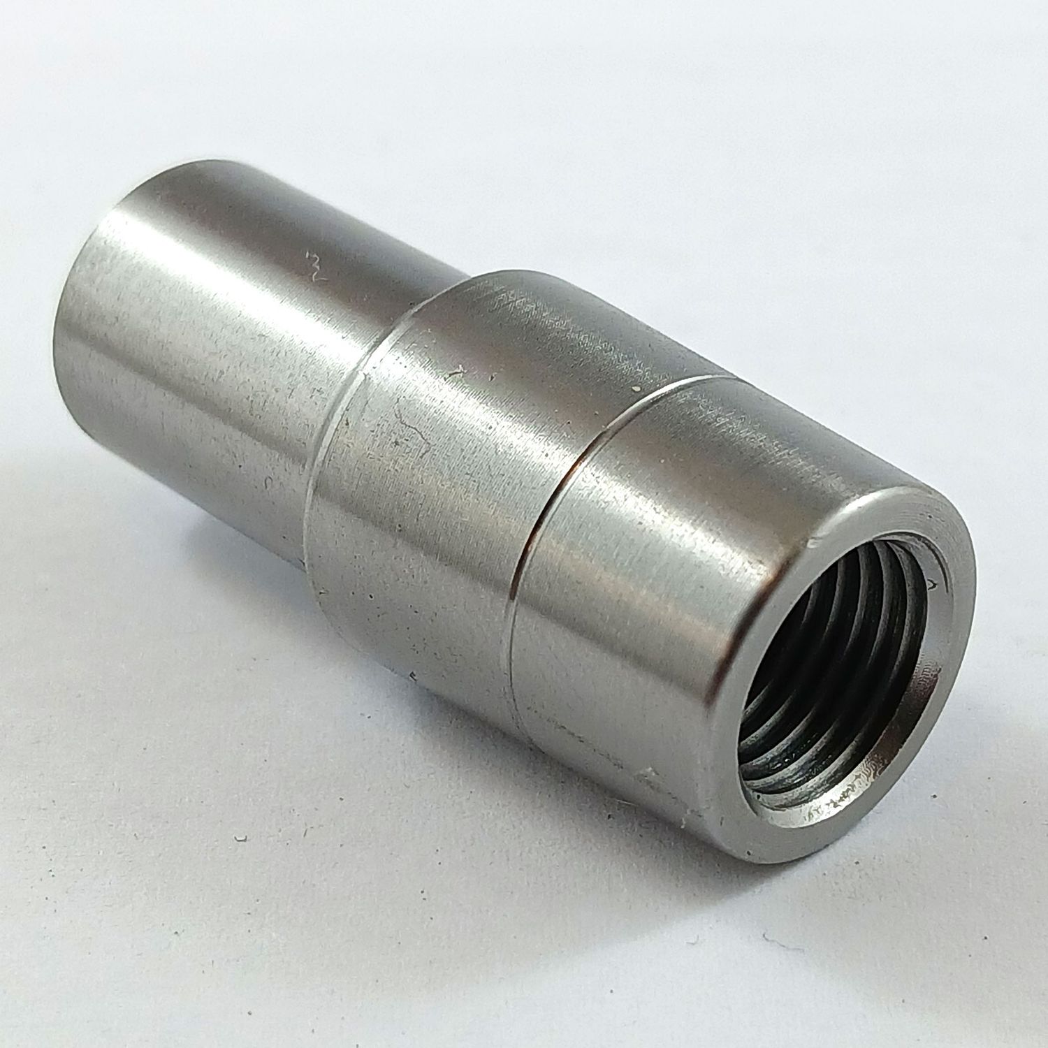 7/16 7/16" UNF Weld In Bung for 3/4" OD Tube - Left Hand Thread