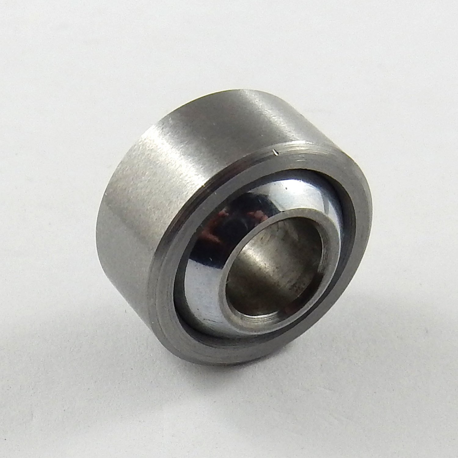 8mm Bore Teflon Lined Spherical Bearing 8mm Bore Teflon Lined Spherical Bearing
