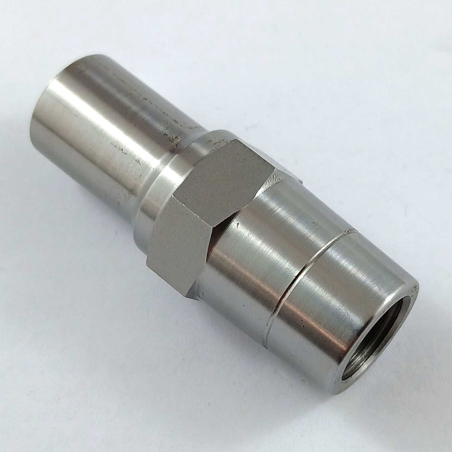 1/2" UNF Weld In Bung for 3/4" OD Tube - Left Hand Thread with Hex