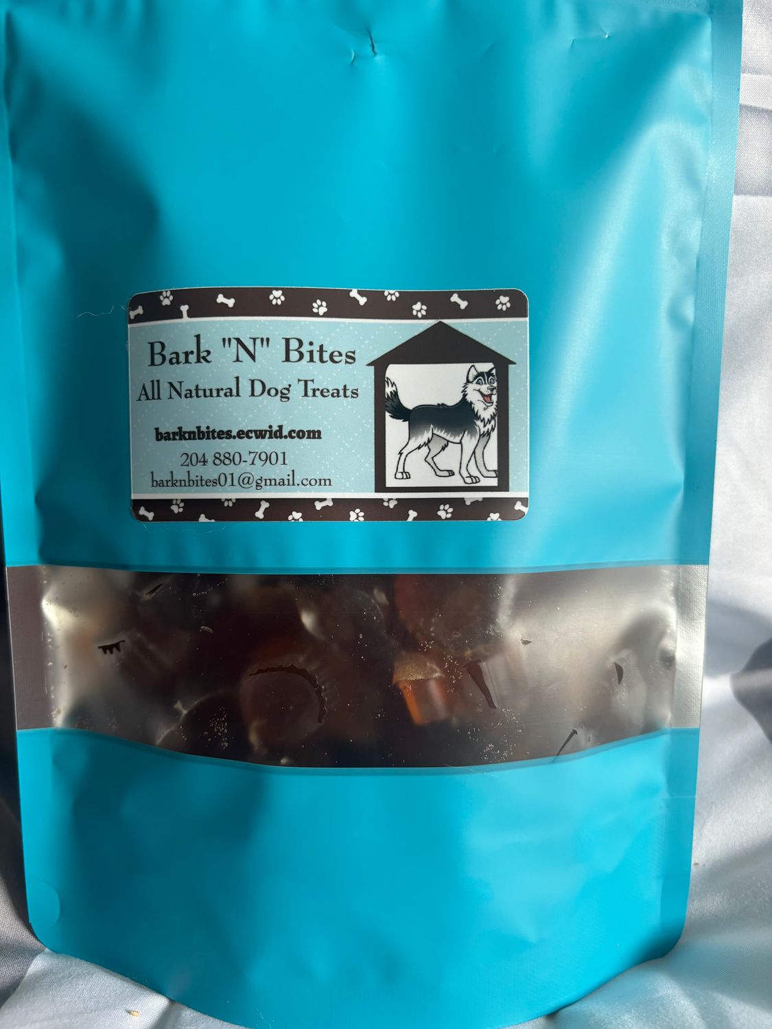 Woof Wiggles Beef flavour.   LARGE BAG
