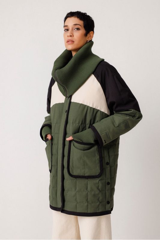 Edurra Ribbed Funnel Neck Coat