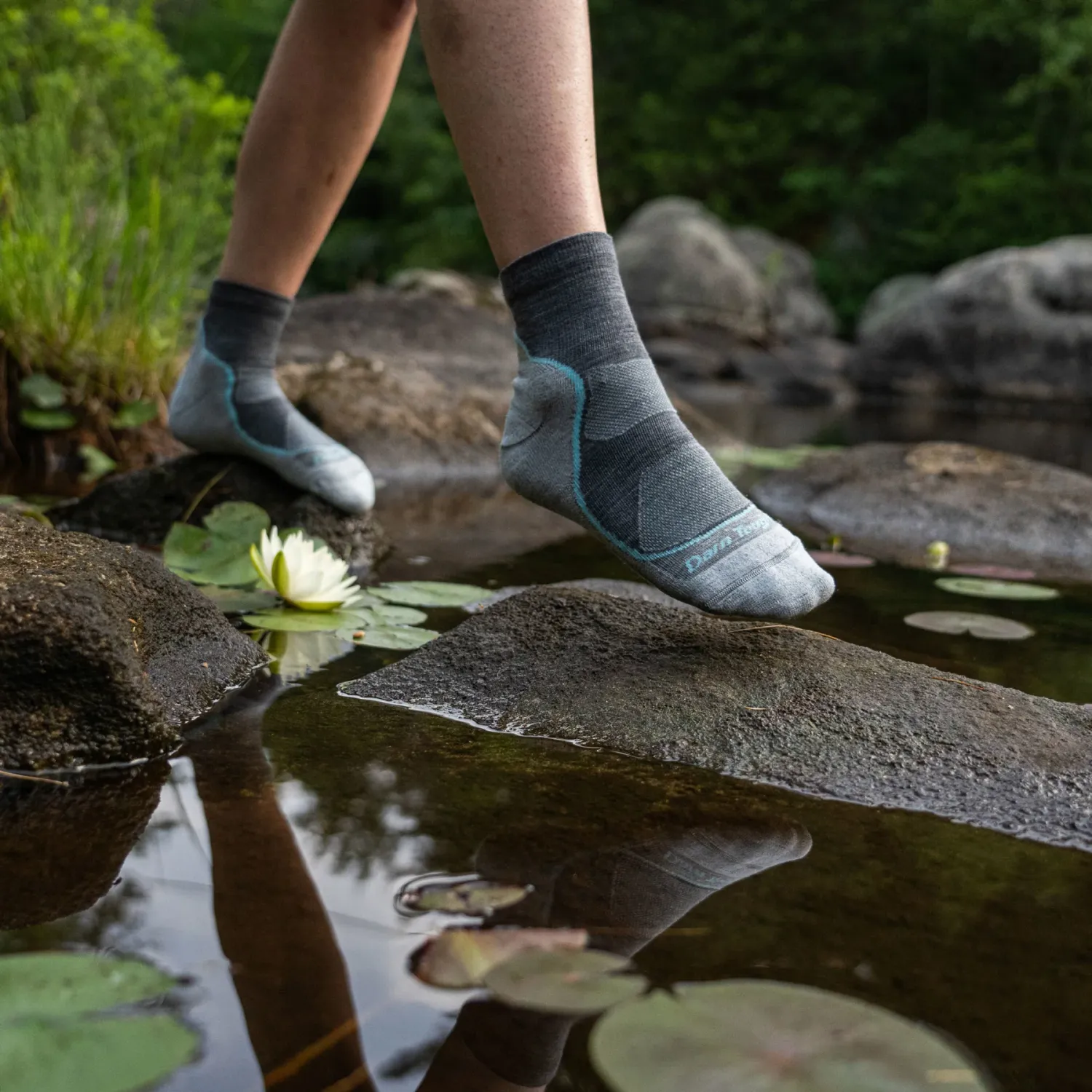Women&#39;s Light Hiker Quarter Lightweight Hiking Sock - Slate