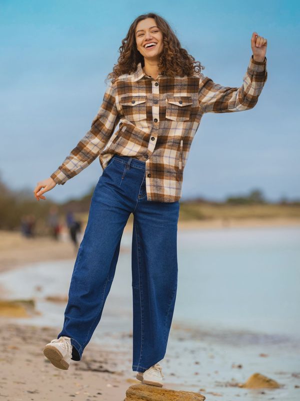 Bohdi Jeans, Featuring waistline pleats and contrast stitching