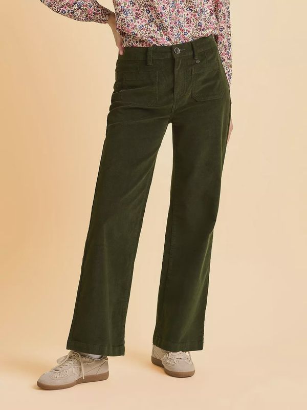 Jora Trouser, Rich green Velvet a stunning piece designed to blend comfort, sophistication, and festive charm