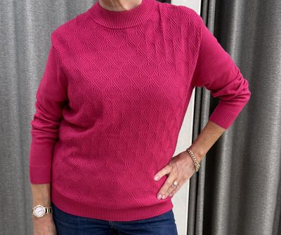 Cherry Textured Turtle Neck SV362