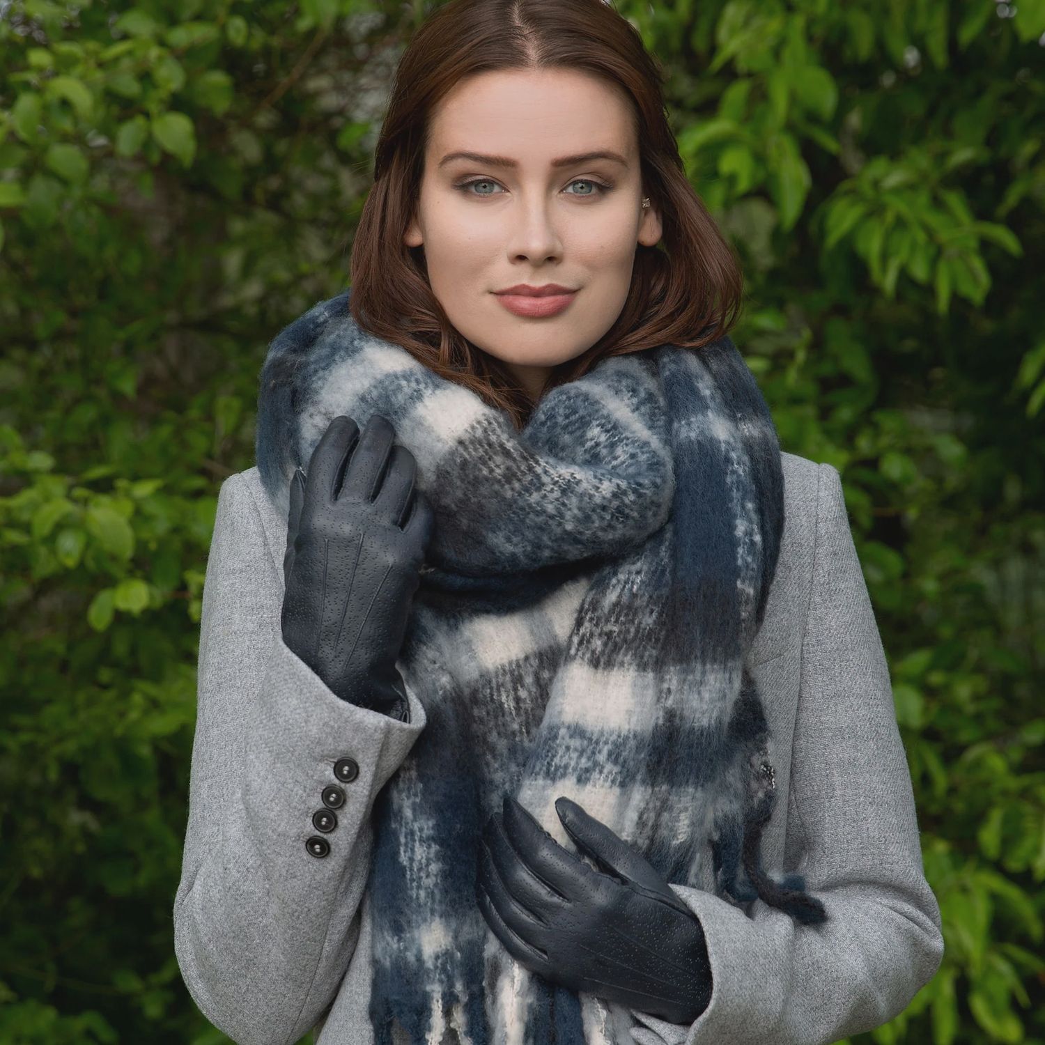 Jessica Women&#39;s Imipec Leather Gloves - Navy