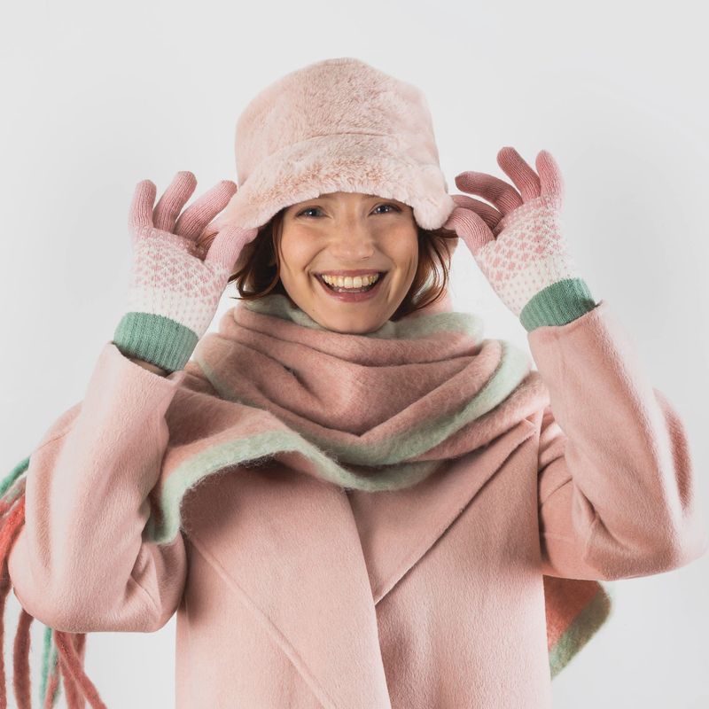 Women’s Faux Fur Bucket Hat - Blush