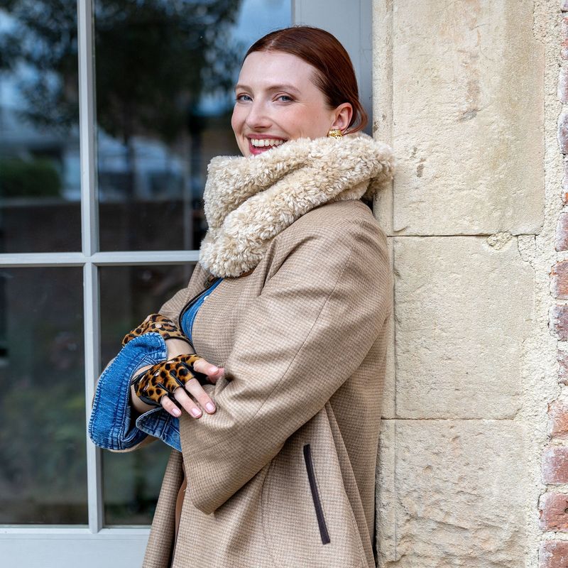 Women&#39;s Teddy Fleece Snood - Natural