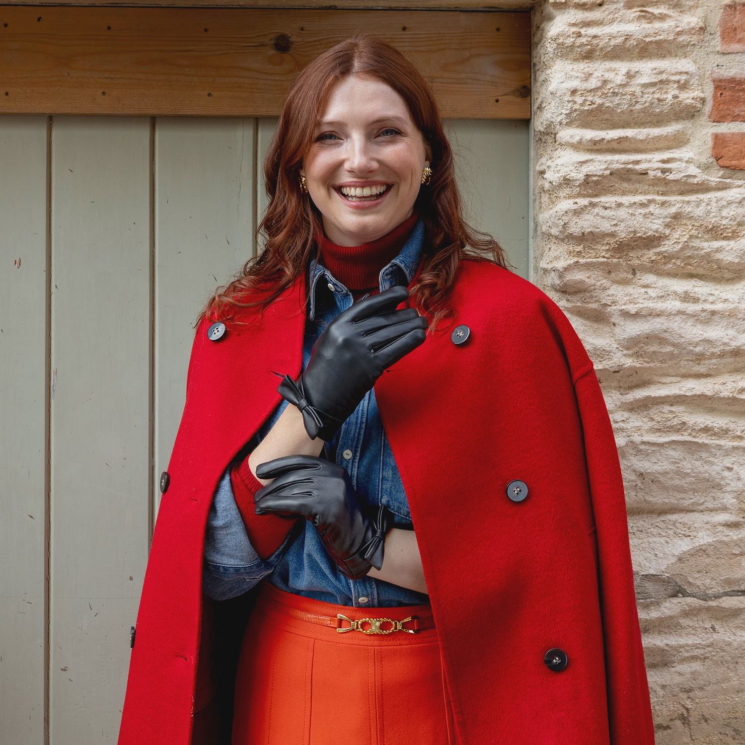 Laurie Women&#39;s Touchscreen Lined Leather Gloves with Bow - Black