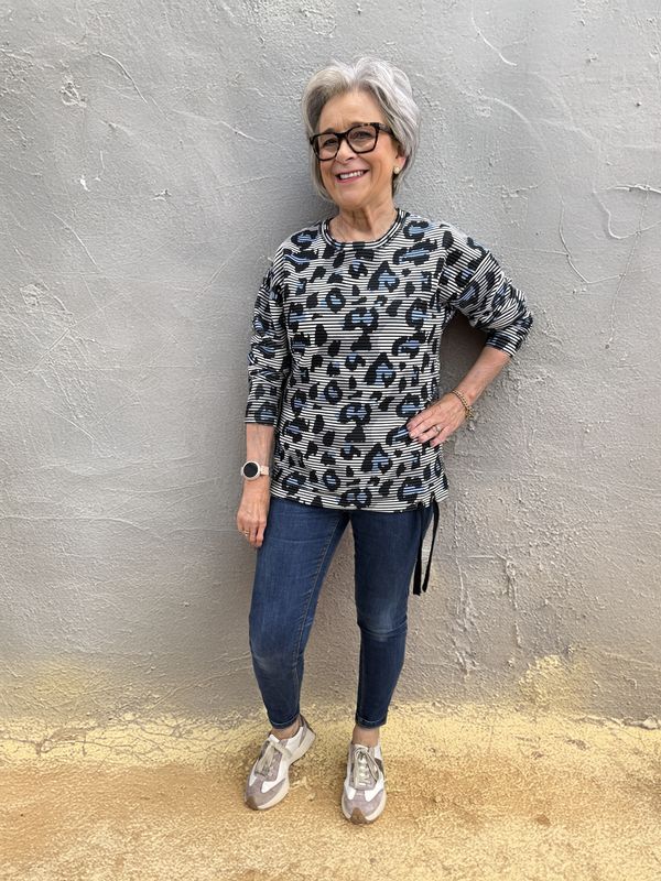 Navy AOP Sweatshirt 11930 Q2