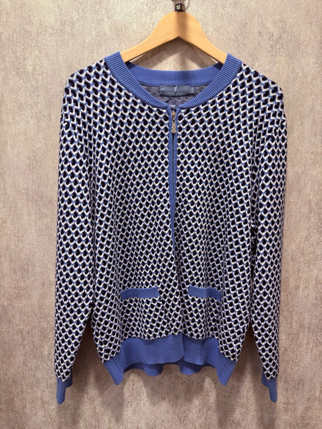 Jacquard Zipped Jacket DM156