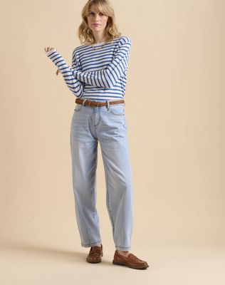 Barrel Leg Jeans