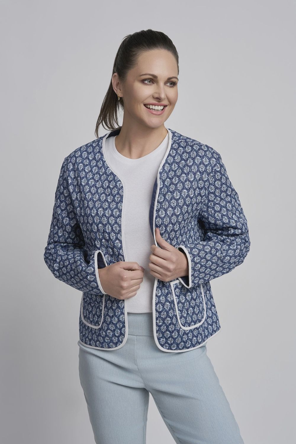 Navy Floral Reversible Quilted Jacket 665JK