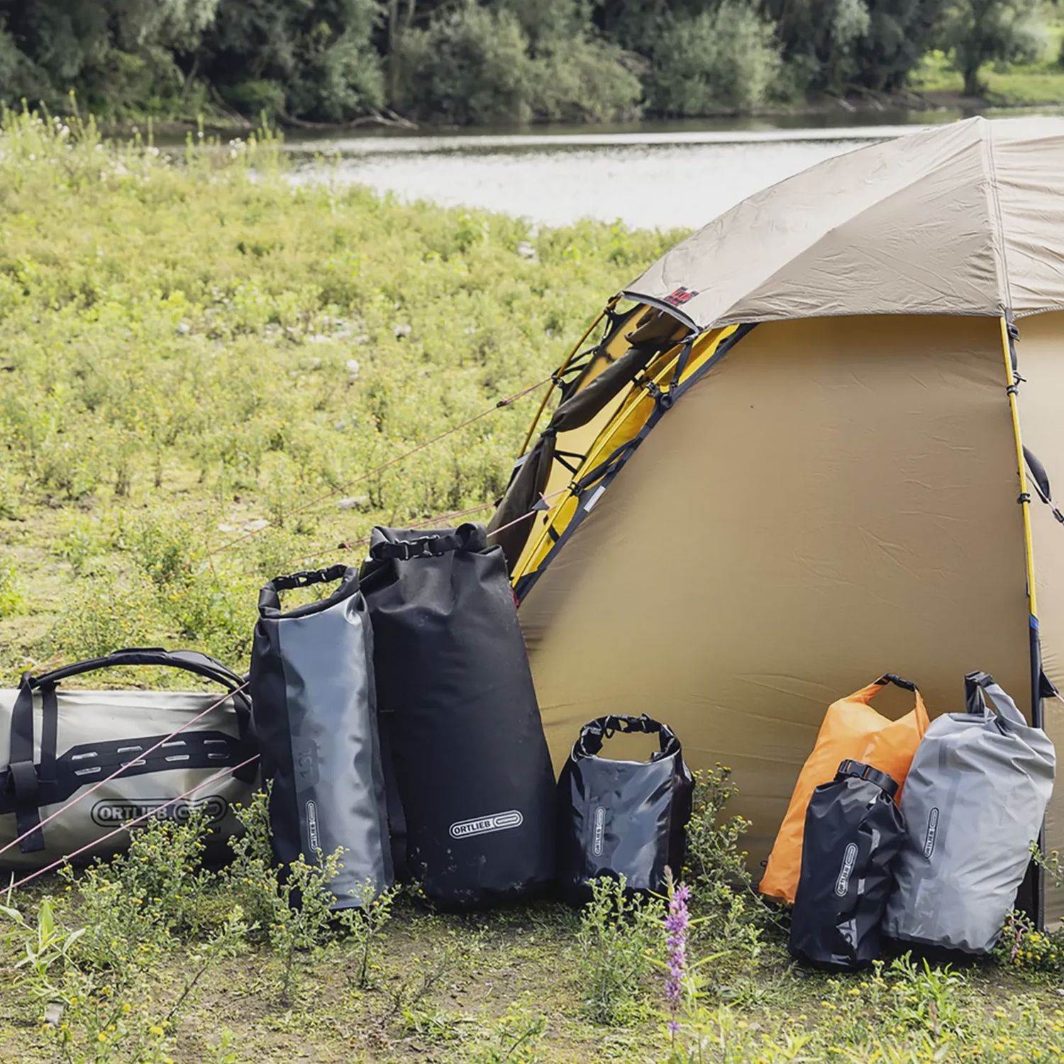 ORTLIEB Medium Weight Dry-Bag 22L | Black