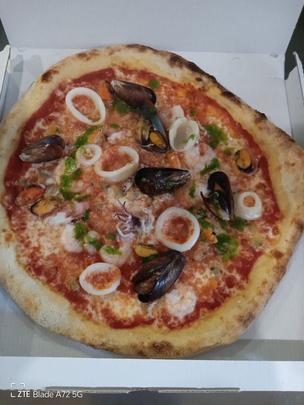 PIZZA FRUTTI DI MARE